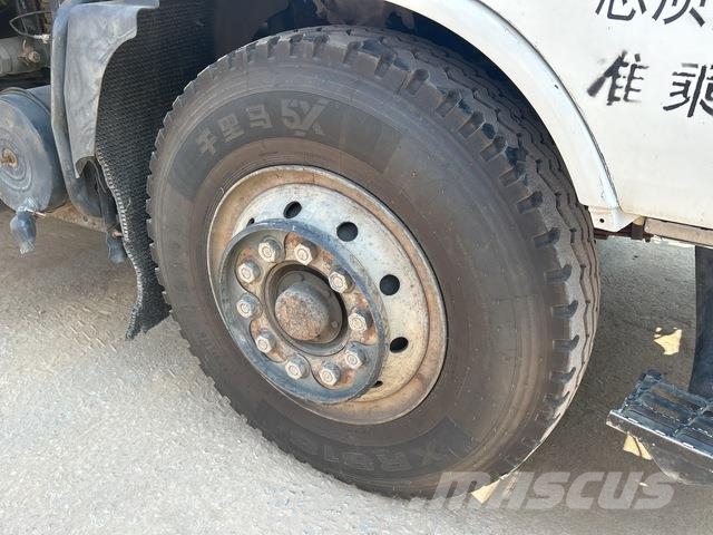 XCMG XZJ5180TSLD5 Lakaisuautot