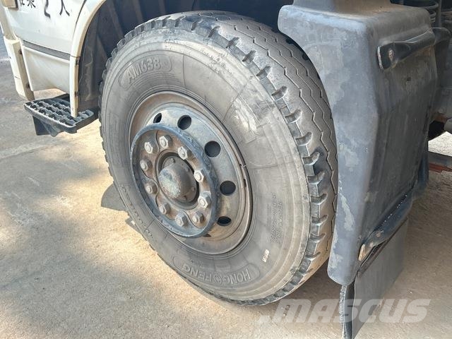 XCMG XZJ5180TSLD5 Lakaisuautot