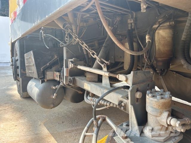 XCMG XZJ5180TSLD5 Lakaisuautot