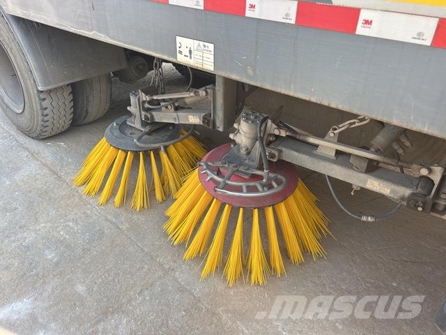 XCMG XZJ5180TSLD5 Lakaisuautot