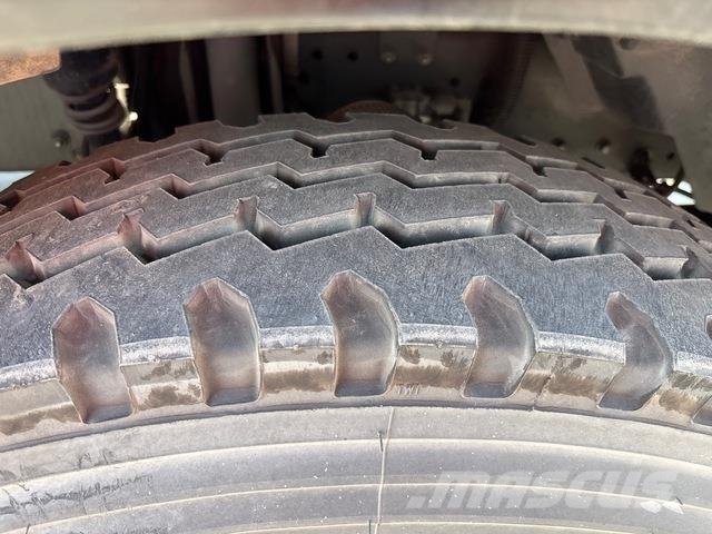 XCMG XZS5180TPJ مضخات خرسانة