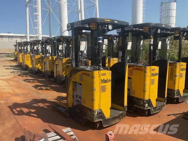 Yale NR035 شاحنات ذات رافعات شوكية تعمل بالكهرباء