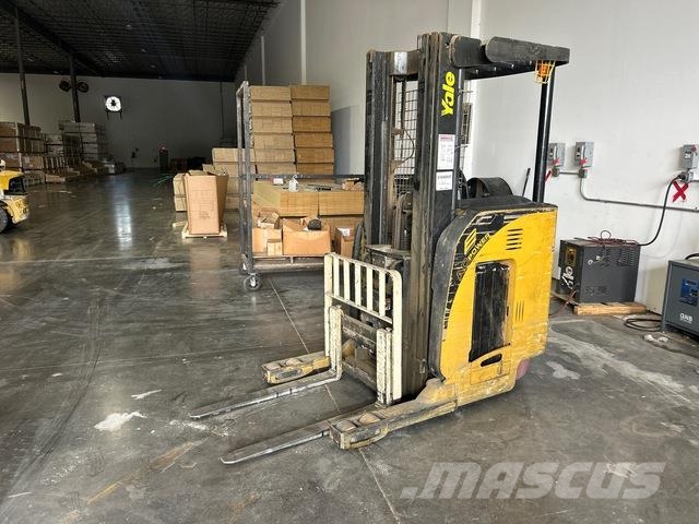 Yale NR040DANS24TE091 Reach truck