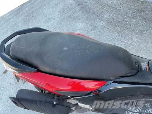 Yamaha NMax Todoterrenos
