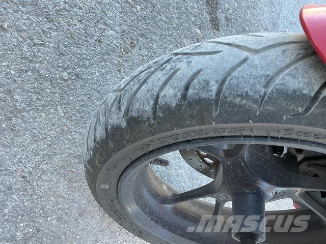Yamaha NMax Todoterrenos