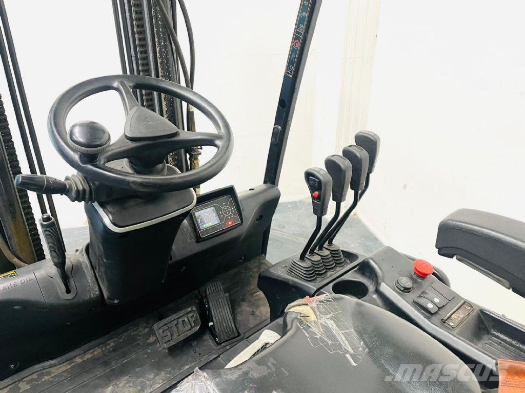 Hyundai 25BH-9 Electric forklifts