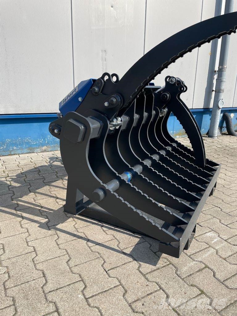  *Sonstige Roderechen mit Niederhalter Bagger 建筑机械-其他
