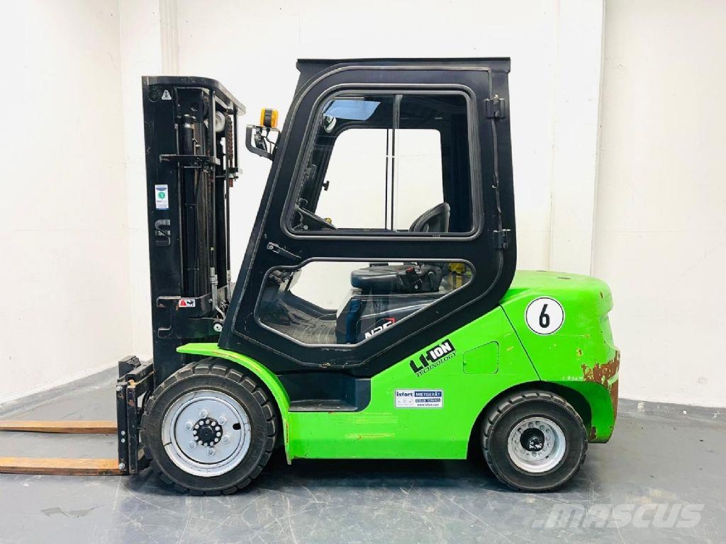 UN Forklift FB35 - Lithium Elektromos targoncák