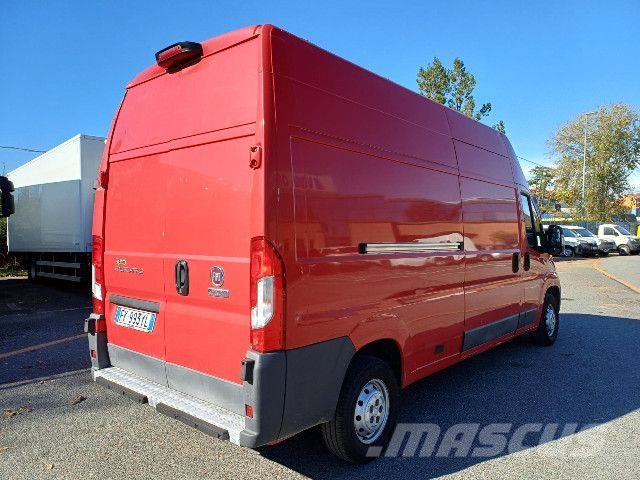 Fiat DUCATO CAMBIO AUTOMATICO Transporterek
