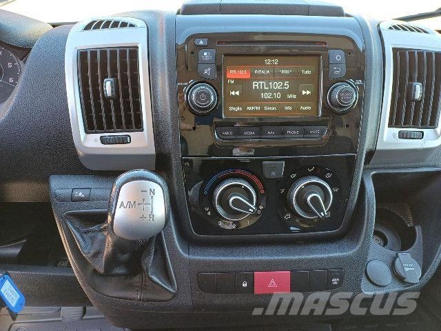 Fiat DUCATO CAMBIO AUTOMATICO Transporterek