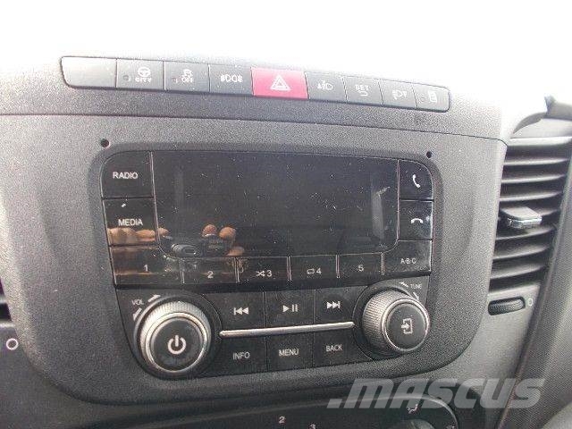 Iveco DAILY 35C14 - 3750 Camiones con caja de remolque