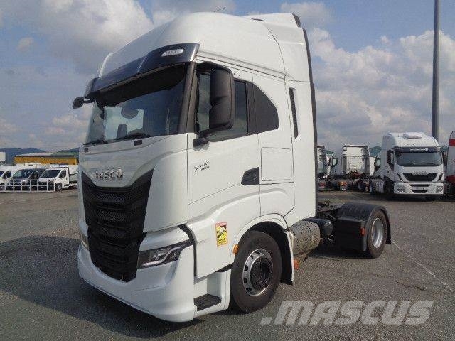 Iveco S-WAY AS440S48T/P Naudoti vilkikai