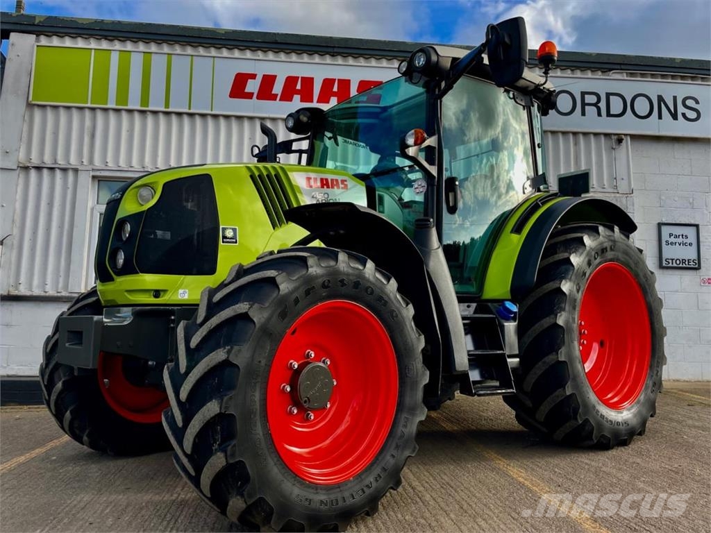 CLAAS ARION 450 Traktori