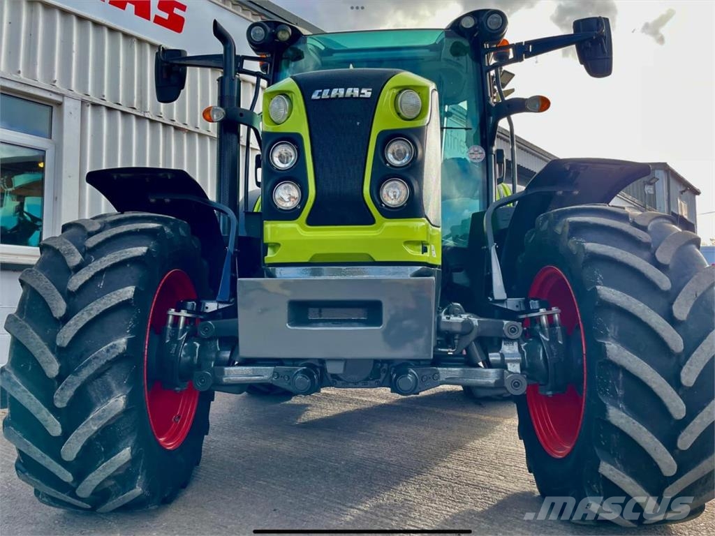 CLAAS ARION 450 Traktori