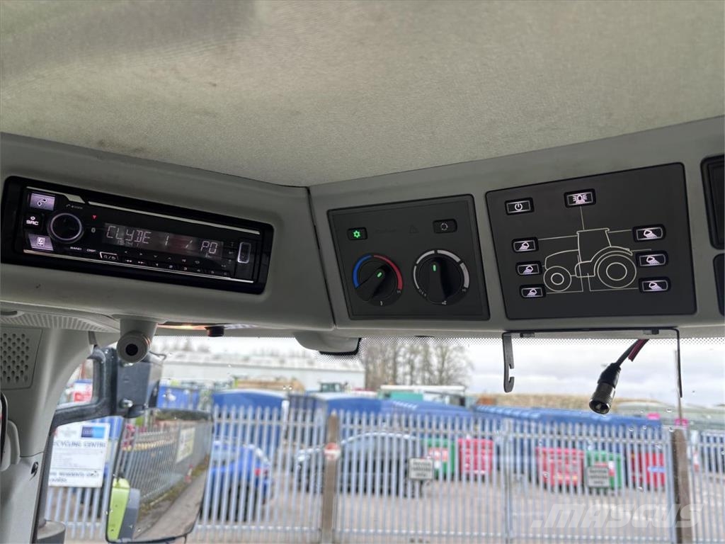 CLAAS ARION 650 Tractoren