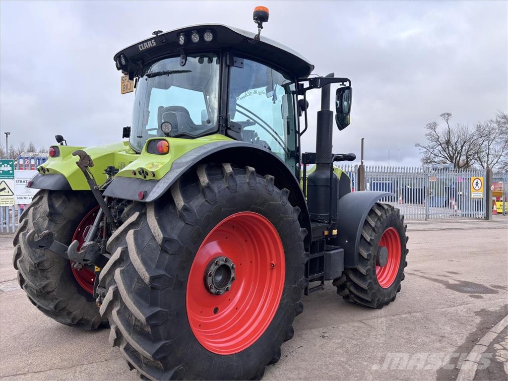 CLAAS ARION 650 Tractoren