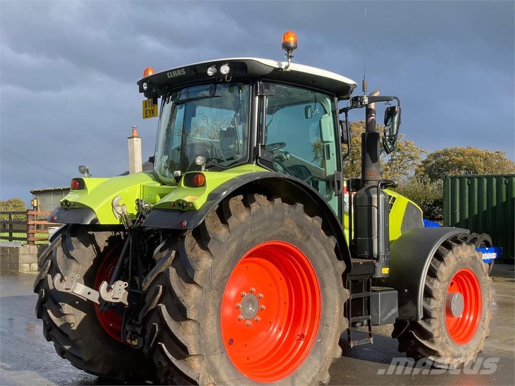 CLAAS ARION 650 Tractores