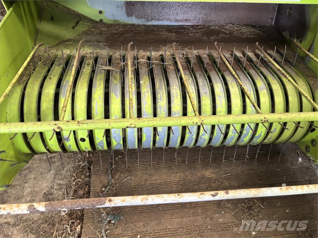 CLAAS MARKANT 55 Kanttipaalaimet