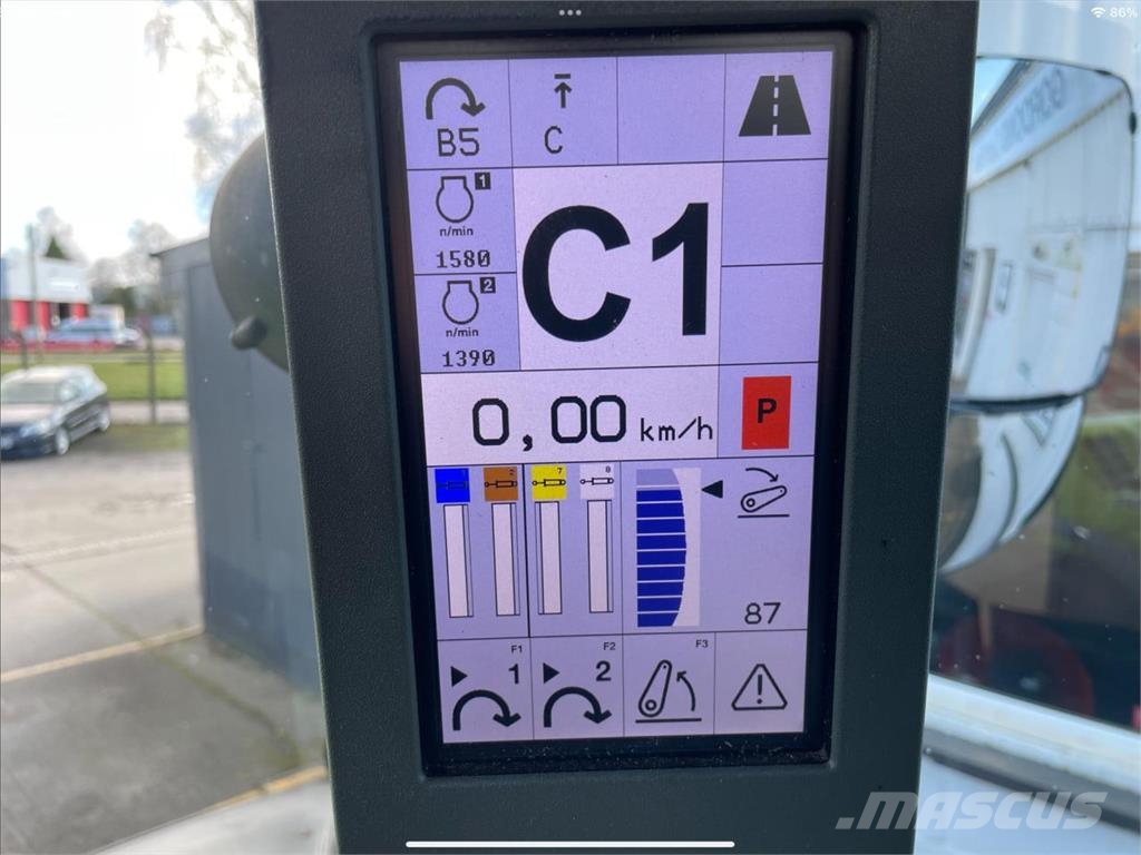 CLAAS USED ARION 650CIS+ Traktorit