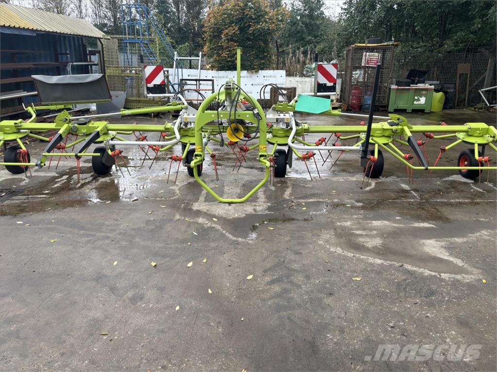 CLAAS VOLTO 800 River og høvendere