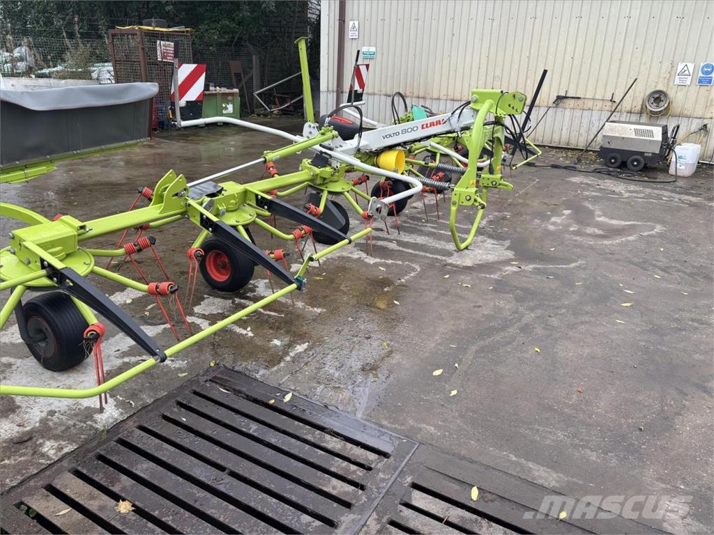 CLAAS VOLTO 800 River og høvendere