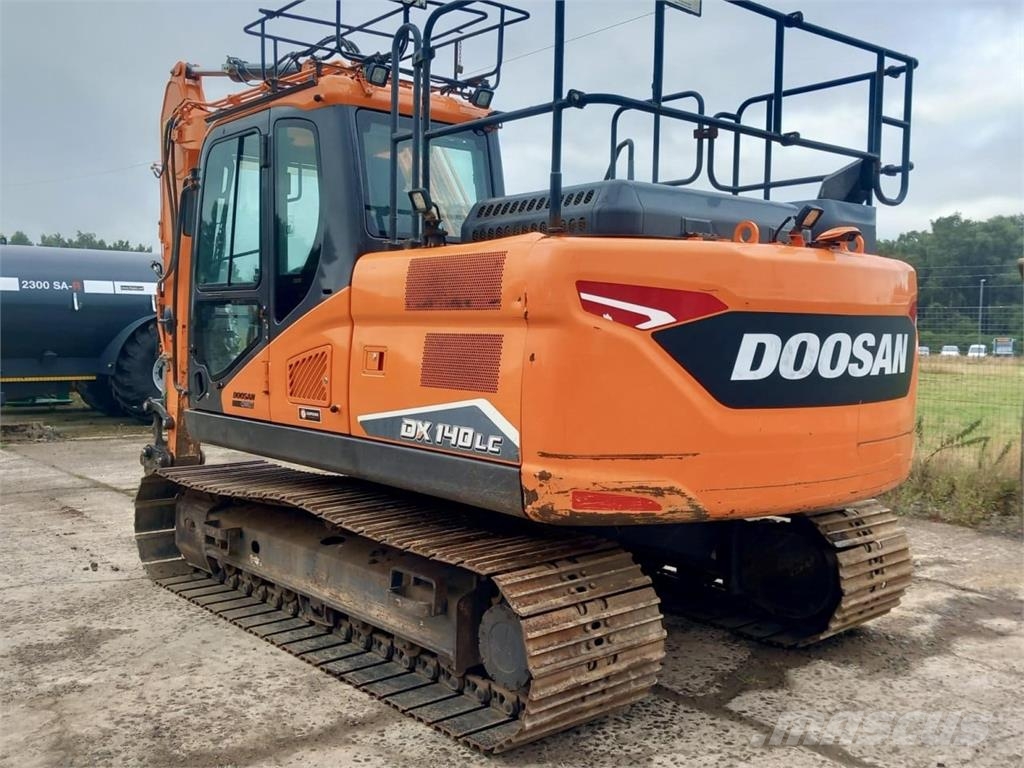 Develon DX140LC-7 농기계 - 기타