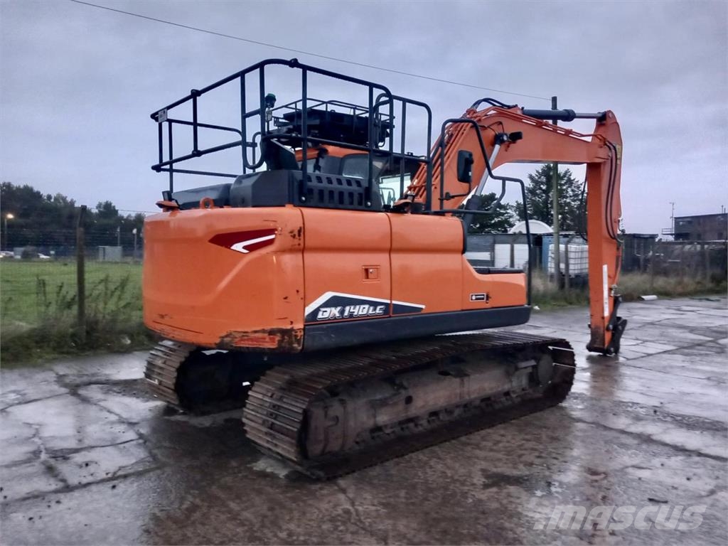 Develon DX140LC-7 Sonstige Landmaschinen