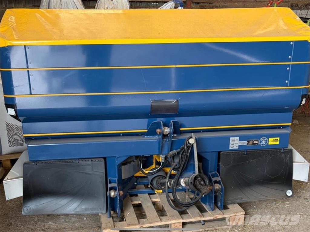 Krm M35 معدات رش أسمدة