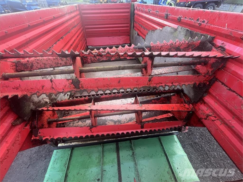 Schuitemaker FEEDO 40 Futtermischwagen