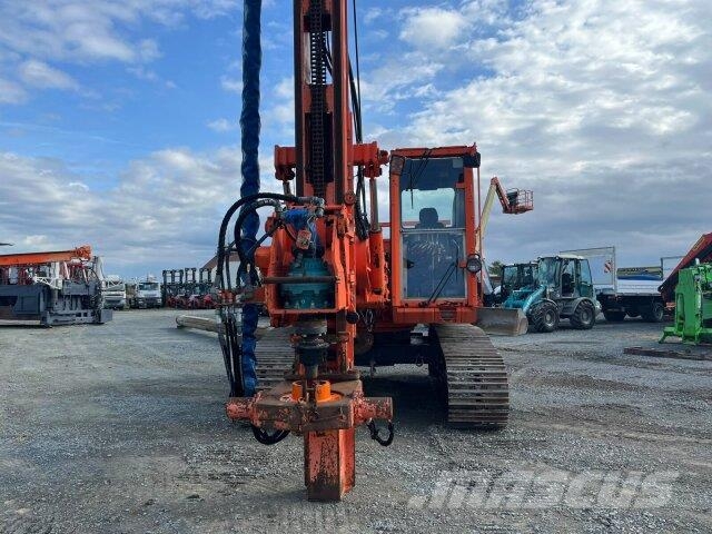 CAT 215DLC Kita