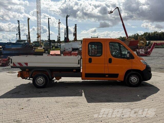 Citroën Pritsche DoKa / 7 Sitze / 2021 Camiones plataforma