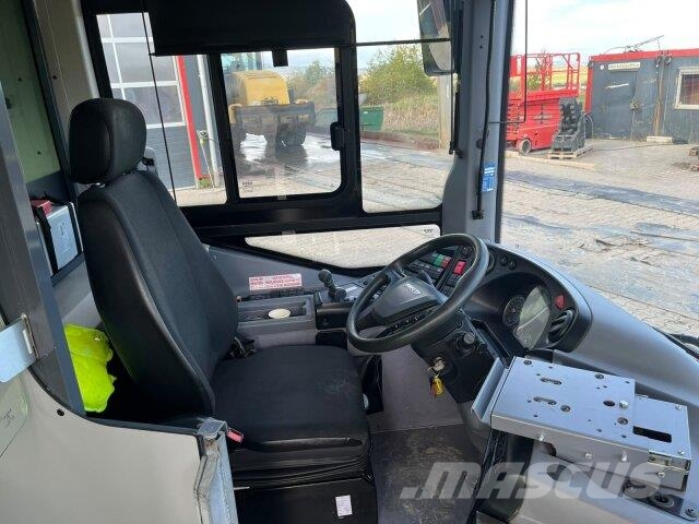 Iveco Crossway LE / Euro 6 / 46 +1 Sitz mit Gurte Outros Autocarros