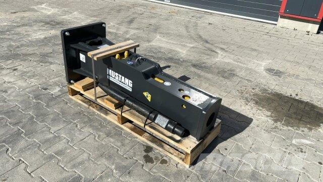 Komatsu Mustang HM 702 Abbruchhammer / Abbruch Rupsgraafmachines