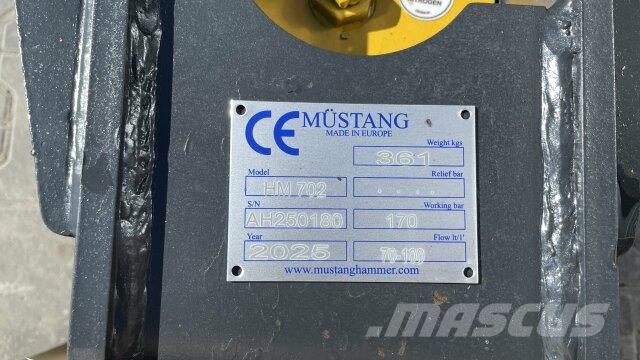 Komatsu Mustang HM 702 Abbruchhammer / Abbruch Rupsgraafmachines