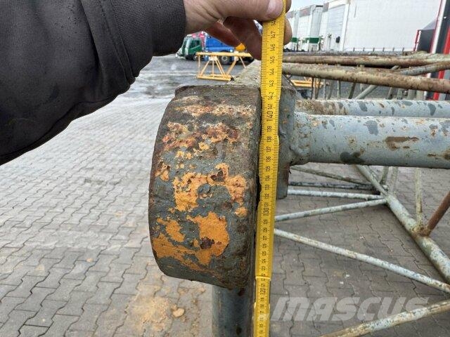 Liebherr HS 853 - 843 - 882 HD Gittermast Boom 6M+3M Další