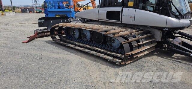 Prinoth Leitwolf Pistenbully Schneepiste بلدوزرات مجنزرة