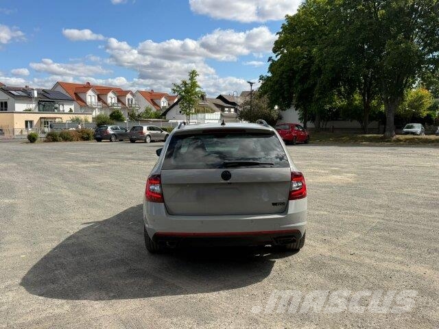SKODA OCTAVIA RS / 4x4 / NAVI شاحنات أخرى