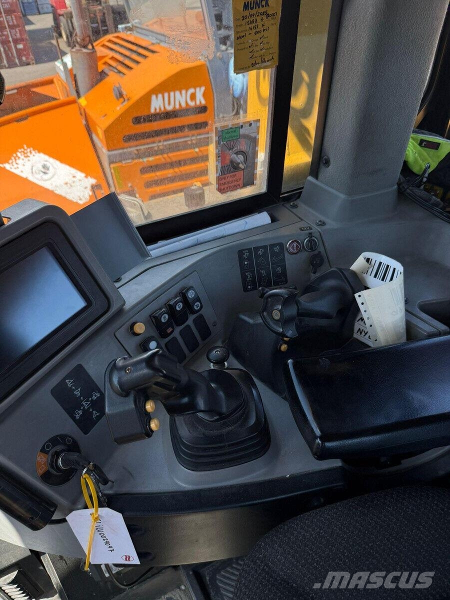CAT D8T **CE MARKED, MARCADO CE** Buldozer sobre oruga