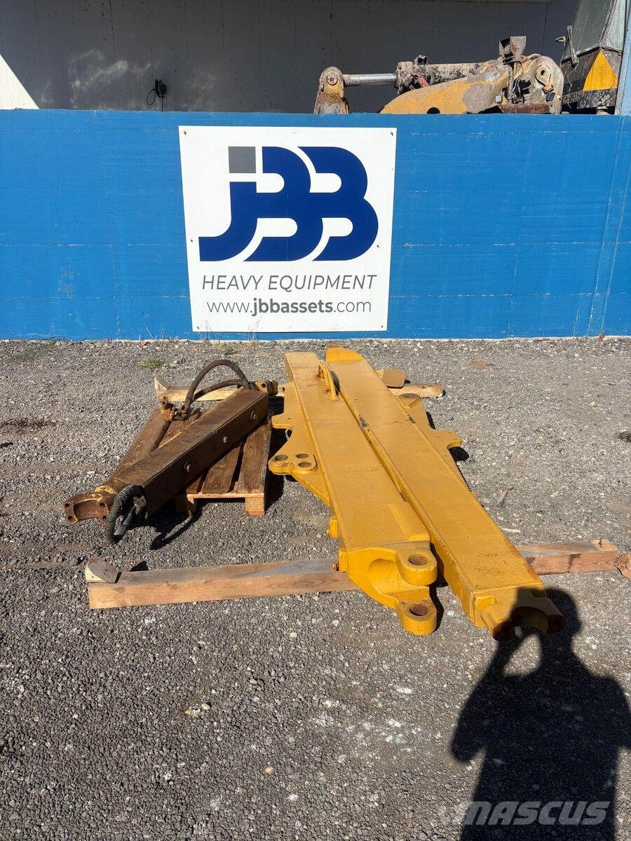 CAT D8T Cuchilla delantera y riper para bulldozer D8T/ Buldožerji goseničarji
