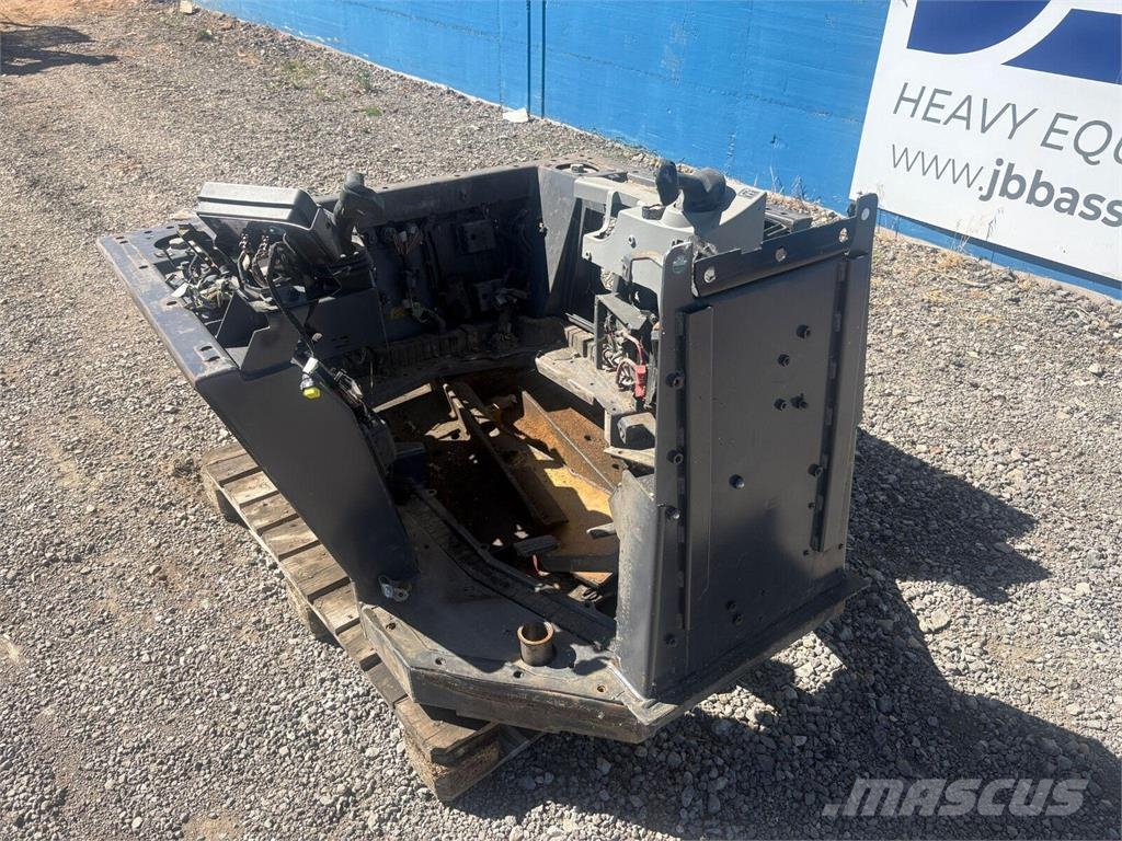 CAT D8T Interior cabina D8T/Ingterior cab Caterpillar Cabins and interior
