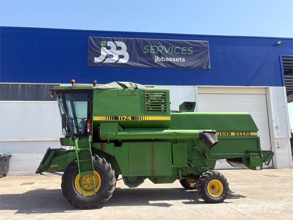 John Deere 1174 Mietitrebbiatrici