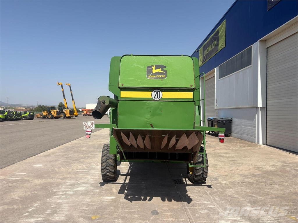 John Deere 1174 Mietitrebbiatrici