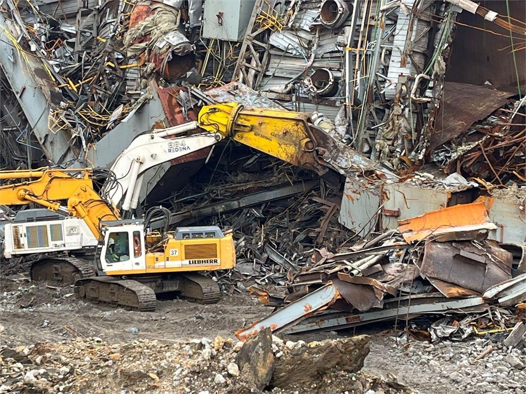 Liebherr R984C Crawler excavators