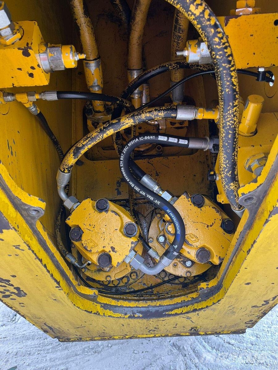 Liebherr R984C Crawler excavators
