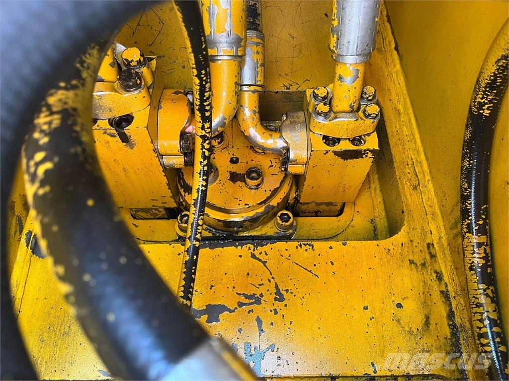 Liebherr R984C Crawler excavators