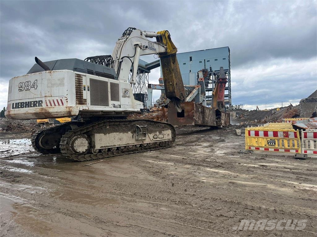 Liebherr R984C Crawler excavators