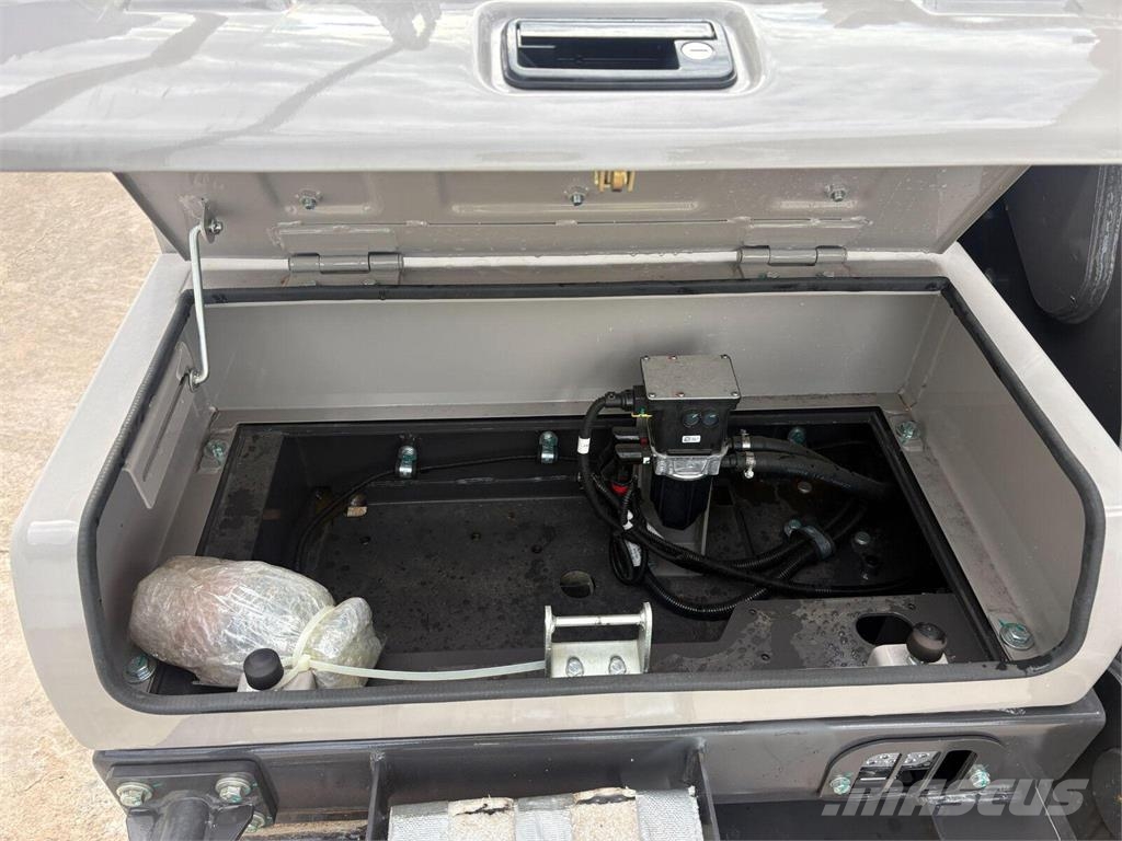 Zoomlion ZE335G حفارات زحافة