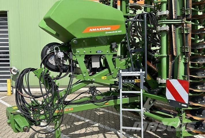 Amazone CATROS+ 7003-2TS DEMO mit Green Drill 501 zur Zwis Kolutne brane