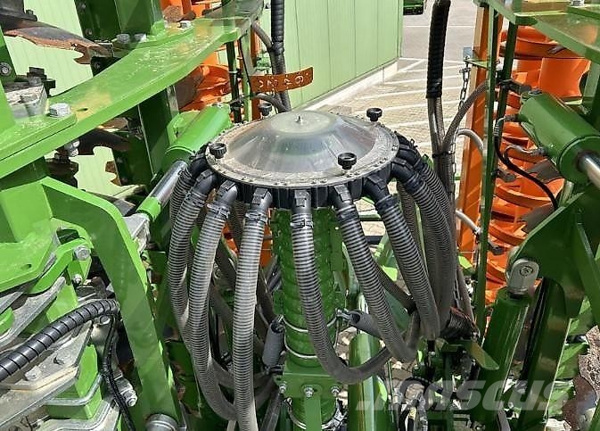 Amazone CATROS+ 7003-2TS DEMO mit Green Drill 501 zur Zwis Kolutne brane