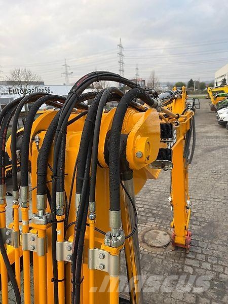 JCB 150X LCD حفارات زحافة